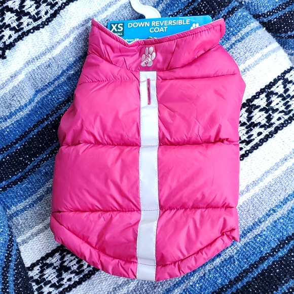 Free Country Other - Dog Coat XS - Reversible, Down Filled -  Raspberry/Silver